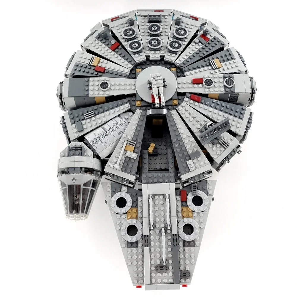 LEGO Star Wars: Millennium Falcon (75105) Incomplete w/ Instructions Manual
